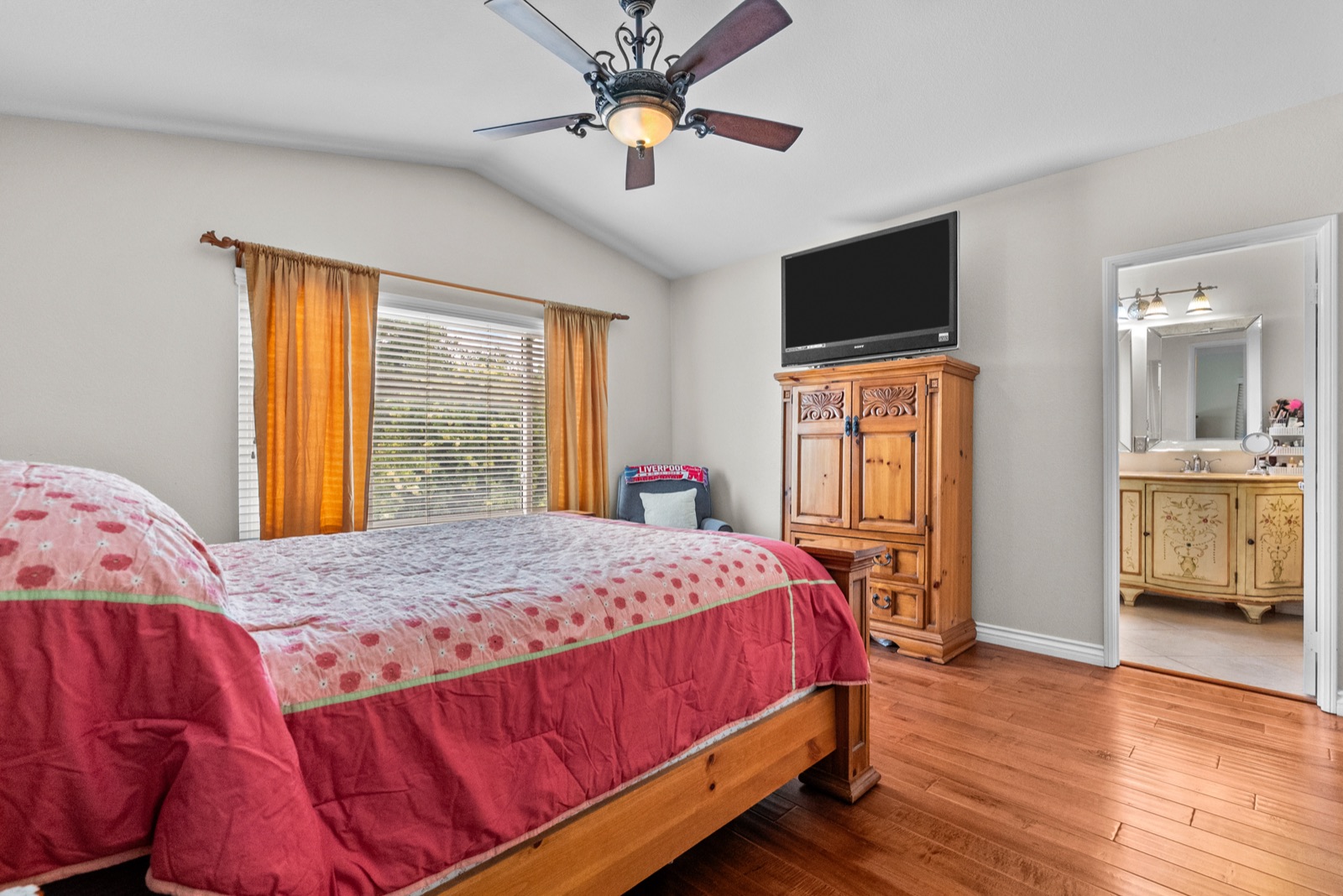 14925 Narcissus Crest Avenue, Canyon Country, photo 13