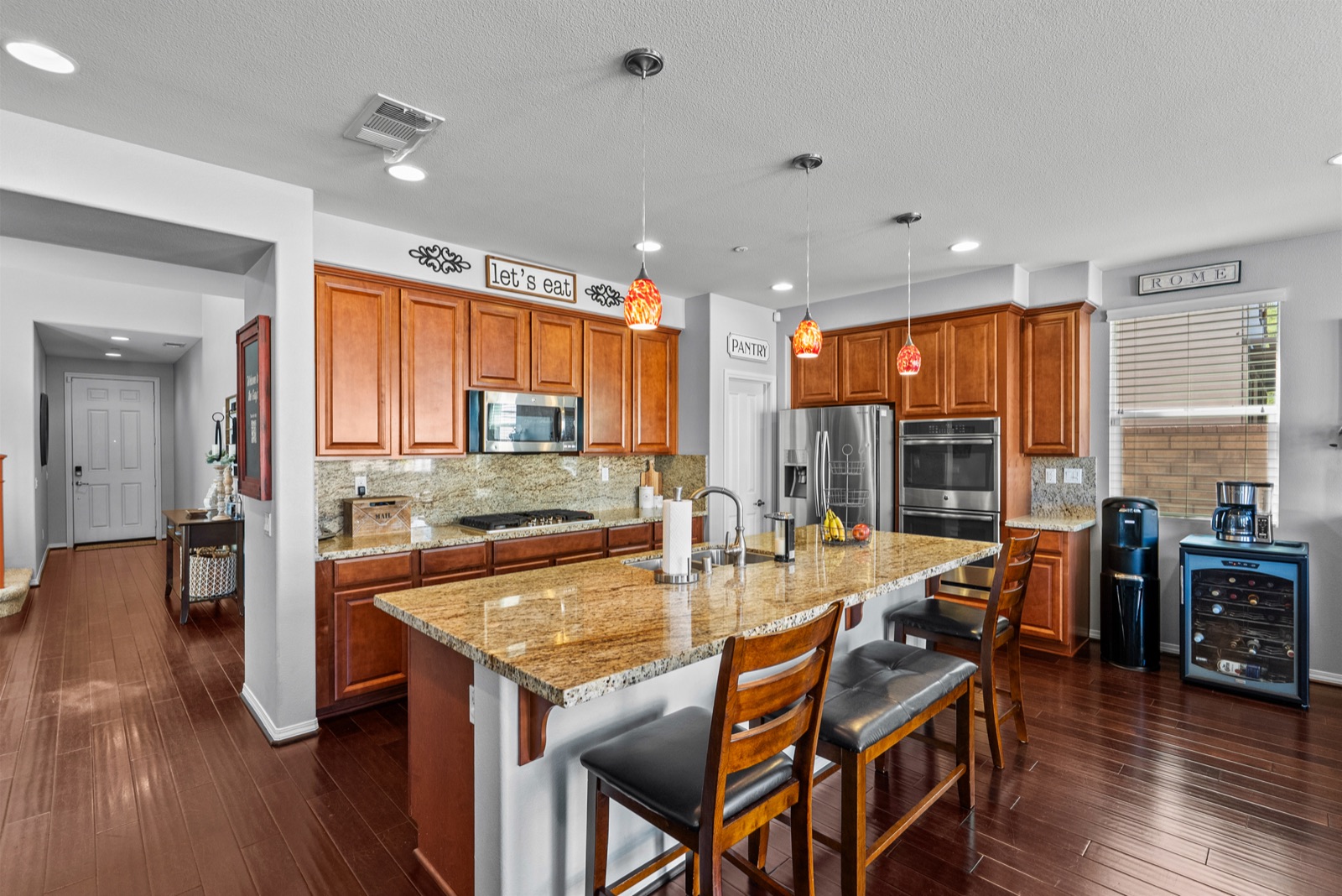 24557 Rosette Lane, Valencia, photo 4