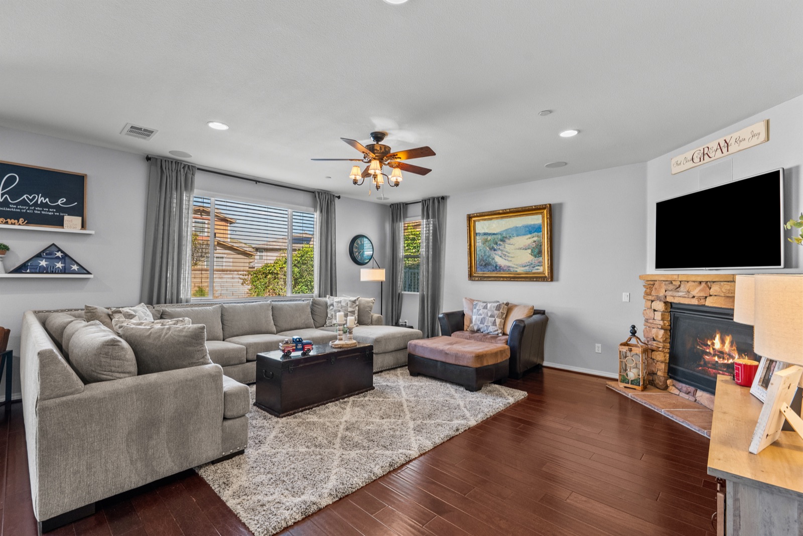 24557 Rosette Lane, Valencia, photo 7