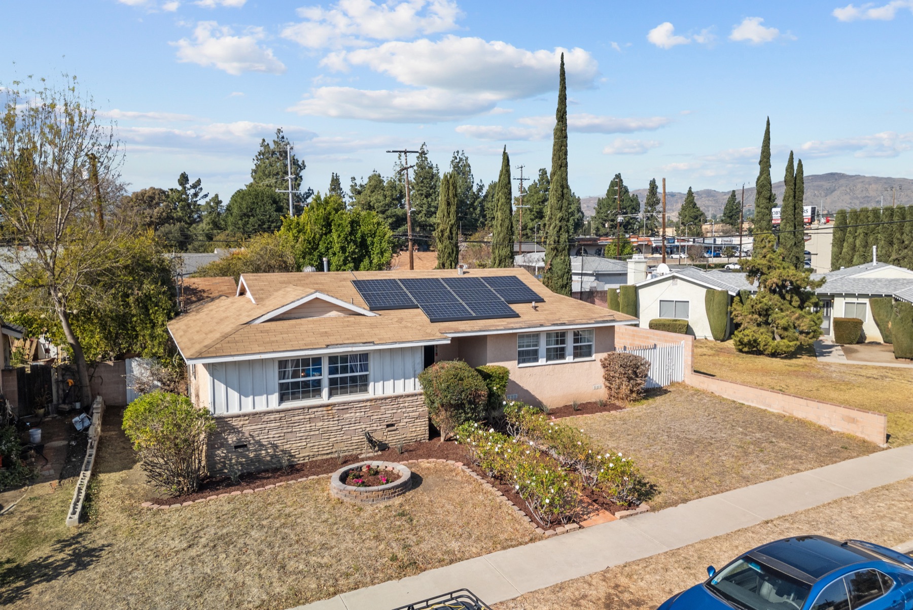 10957 McLennan Ave, Granada Hills, photo 4