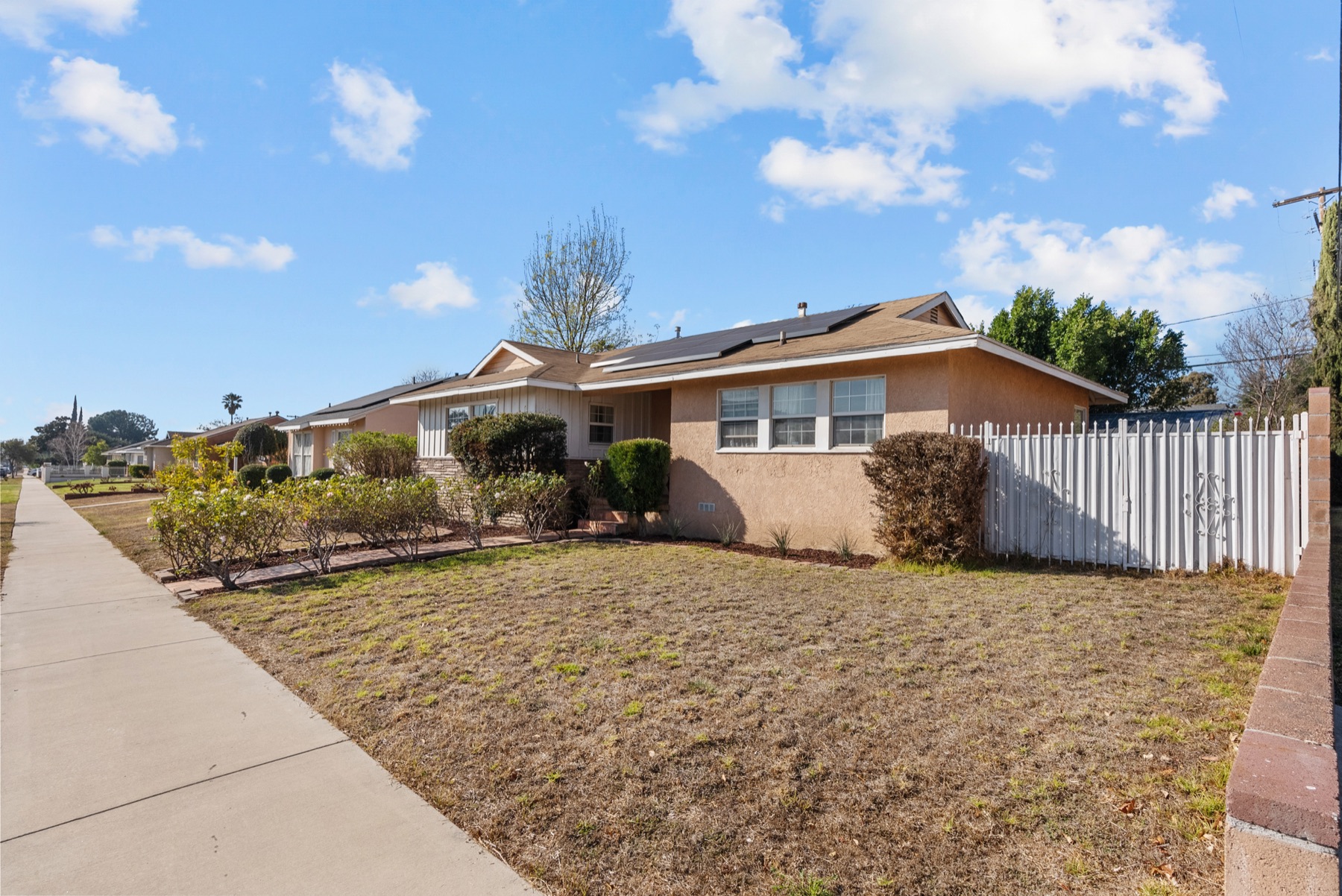 10957 McLennan Ave, Granada Hills, photo 6
