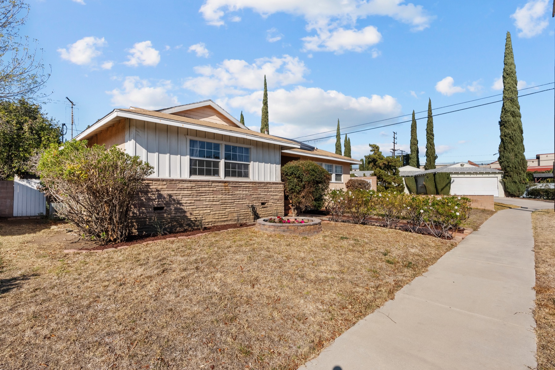 10957 McLennan Ave, Granada Hills, photo 7