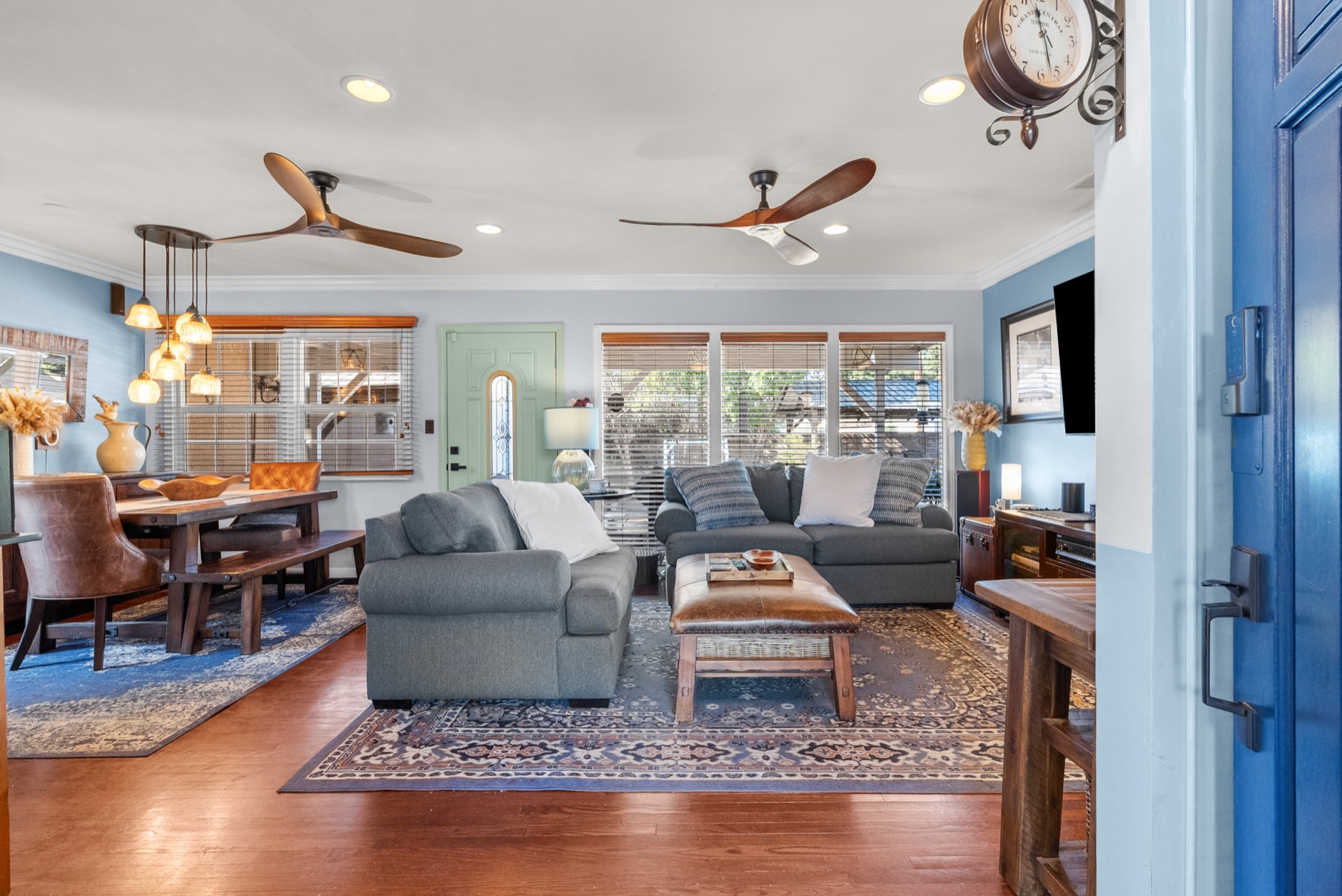 10957 McLennan Ave, Granada Hills, photo 10