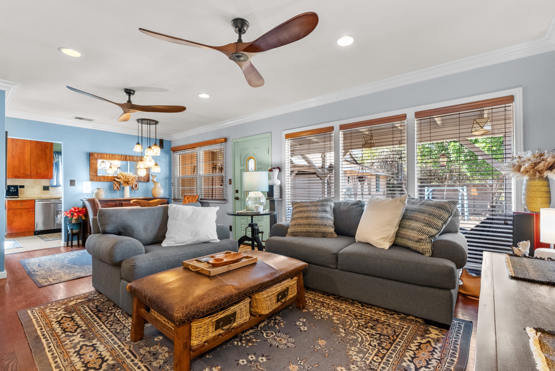 10957 McLennan Ave, Granada Hills, photo 14