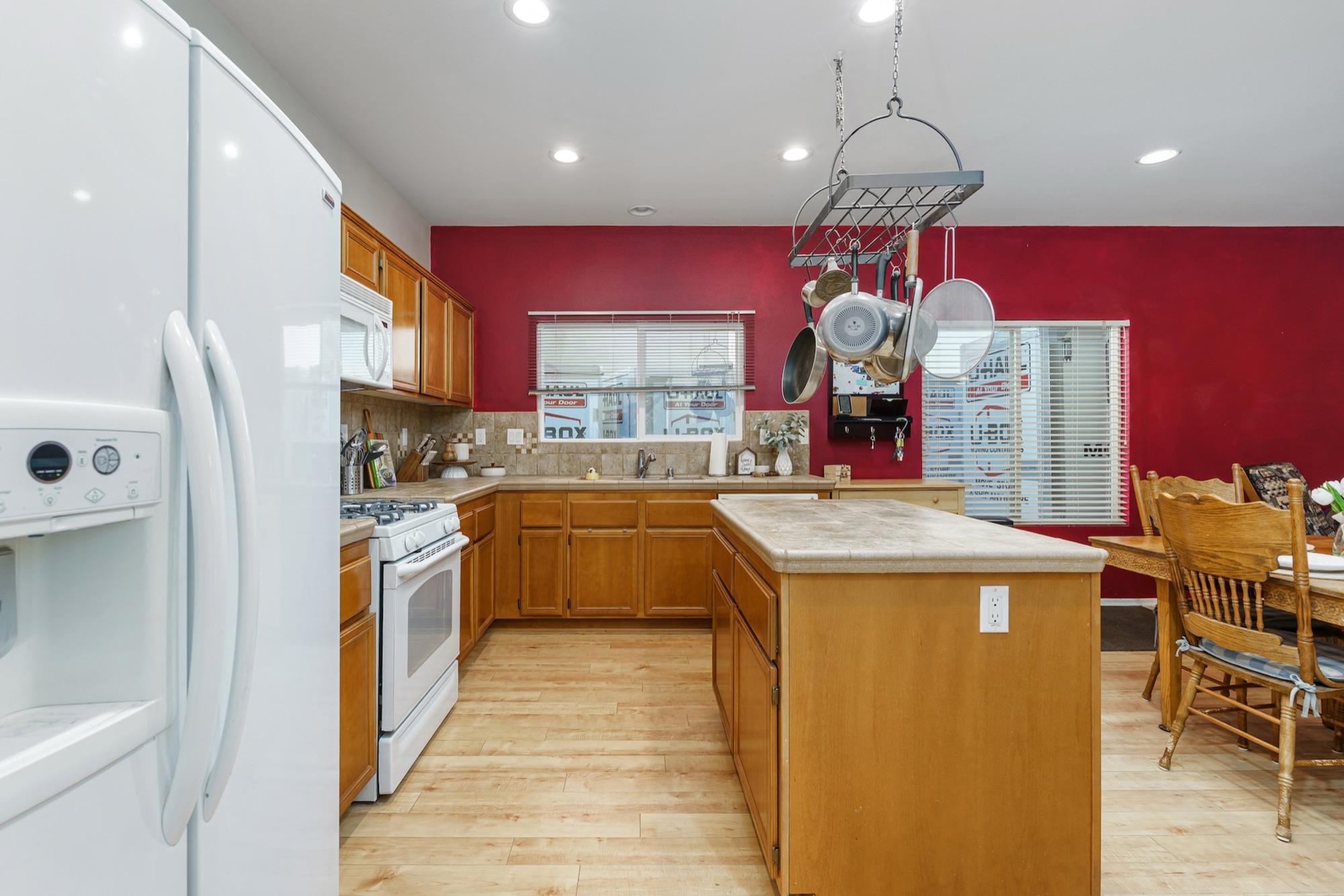 13466 Viejo Cir, Victorville, photo 7