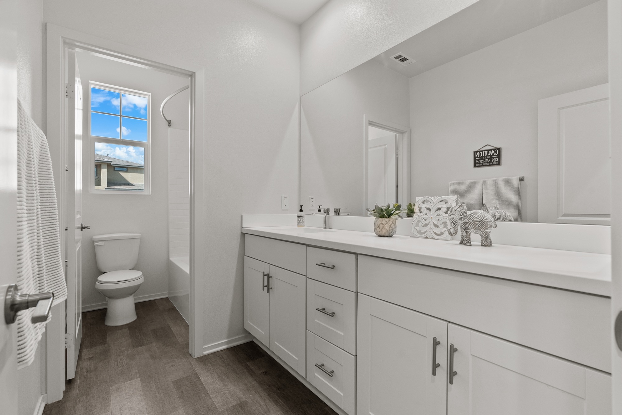 18126 Jupiter Ln, Santa Clarita, photo 15