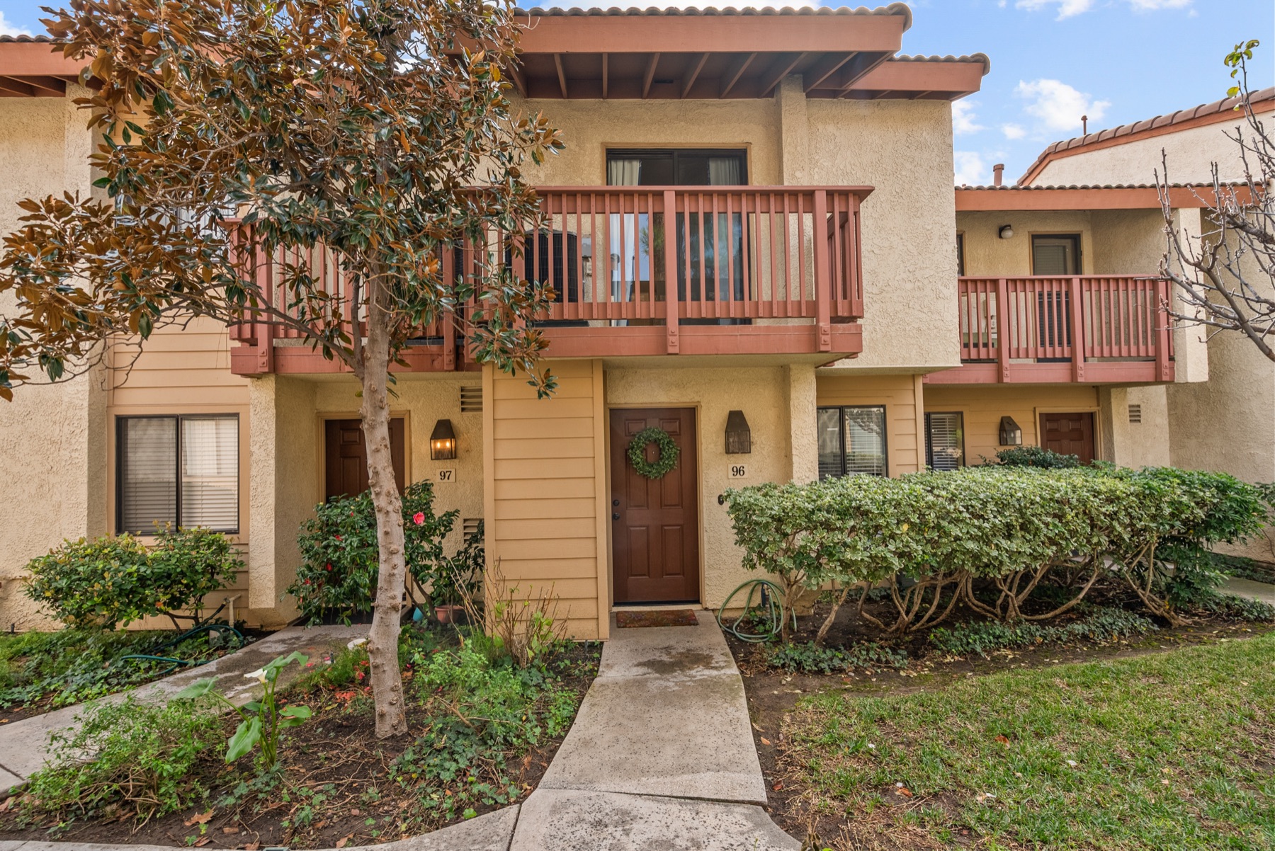 21551 Burbank Blvd #96, Woodland Hills