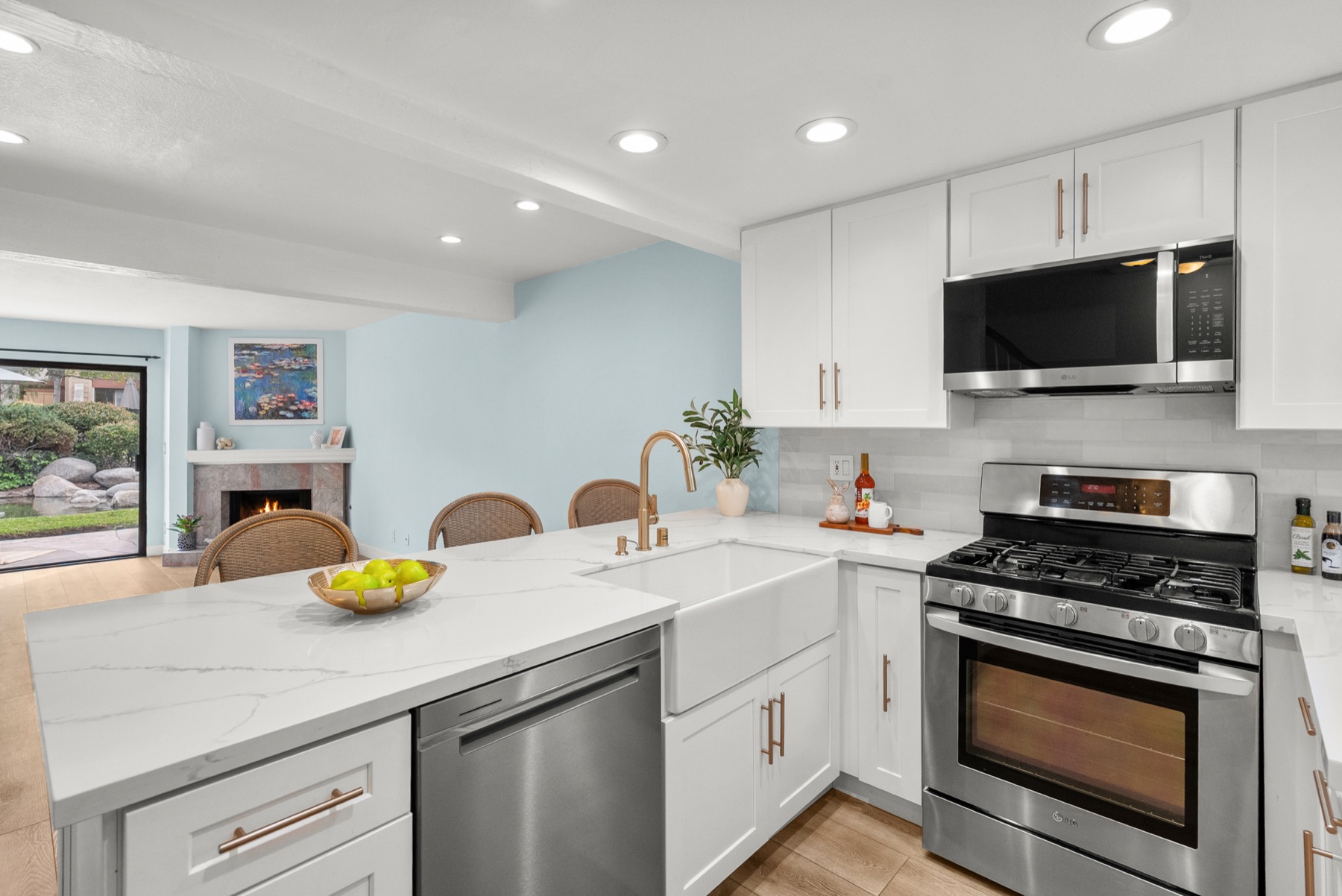 21551 Burbank Blvd #96, Woodland Hills, photo 11