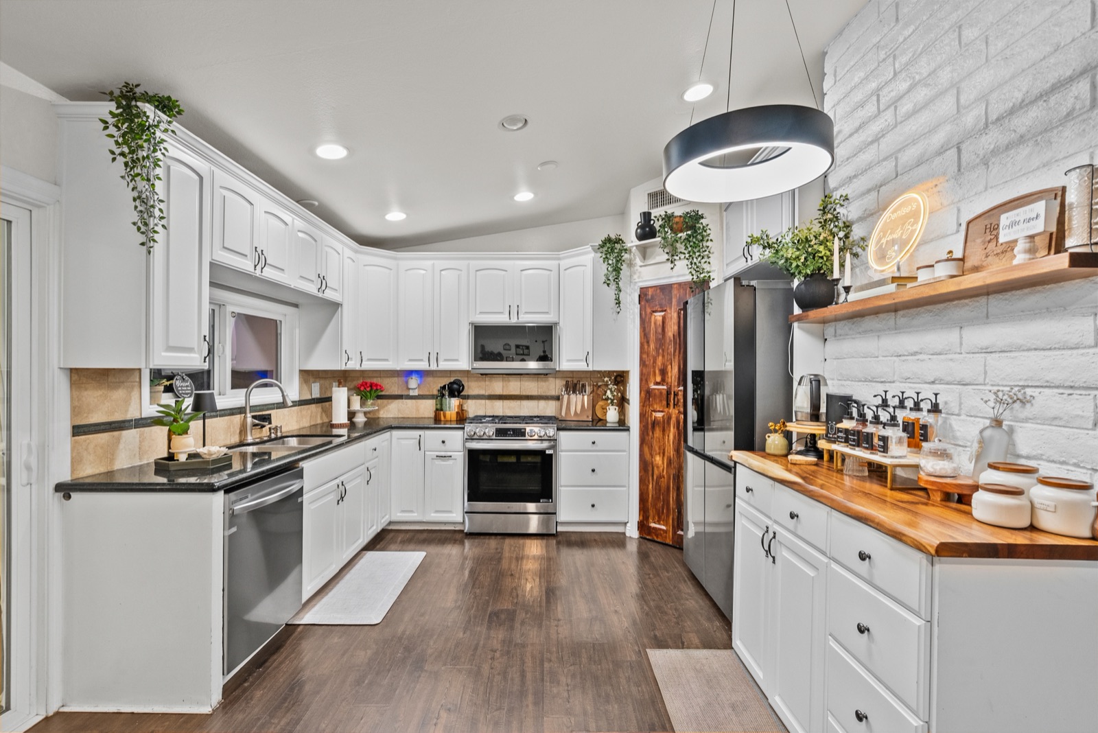23026 Posada Dr, Santa Clarita, photo 5