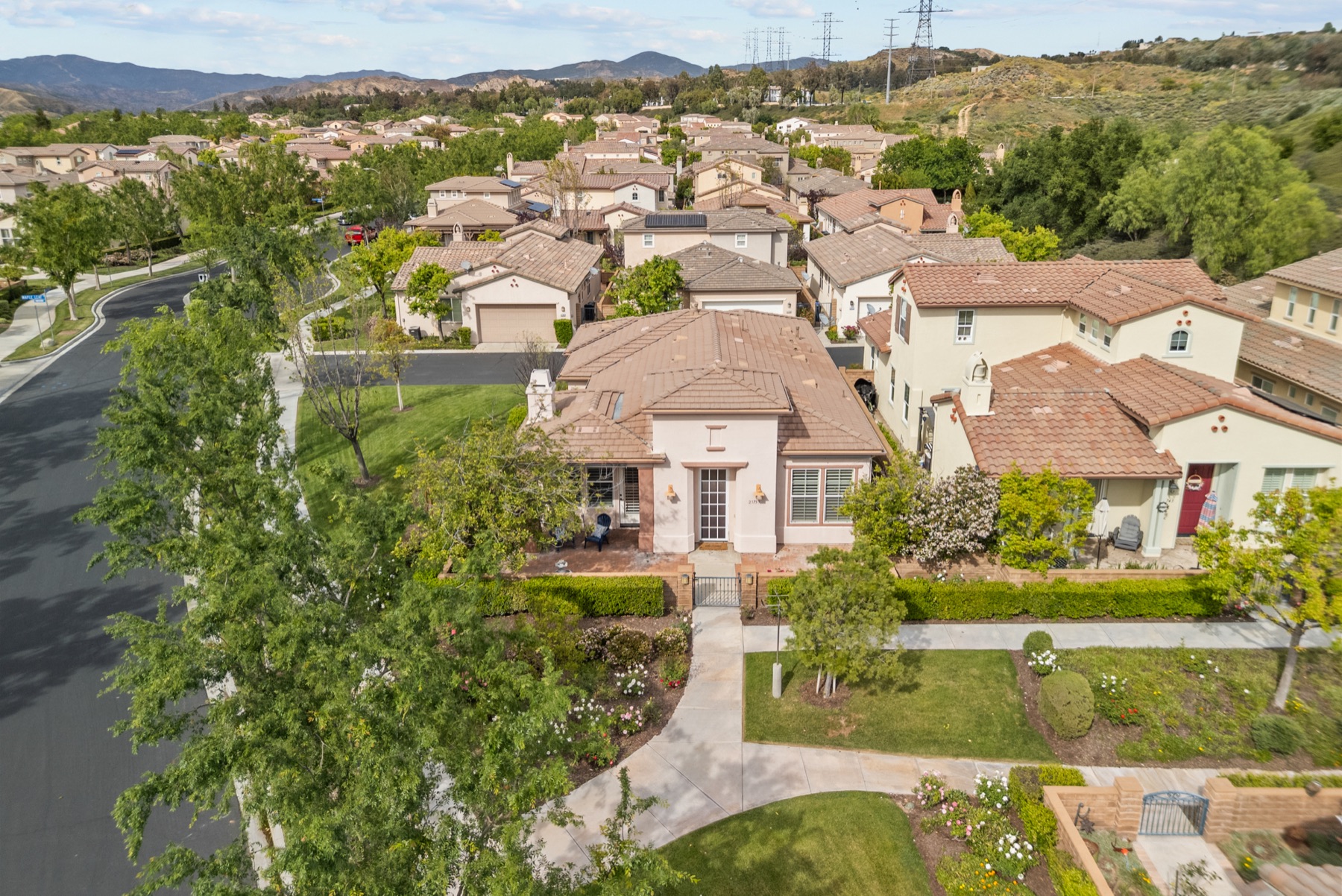 23753 Maple Leaf Ct, Valencia, photo 15