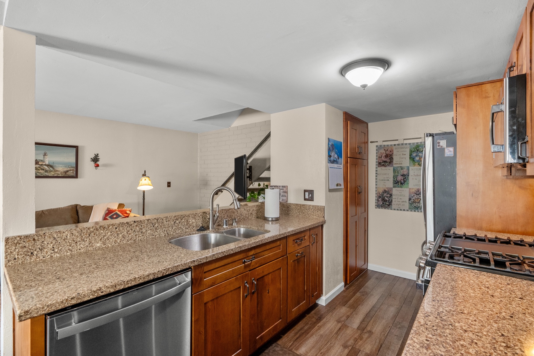 28152 Robin Ave, Saugus, photo 14