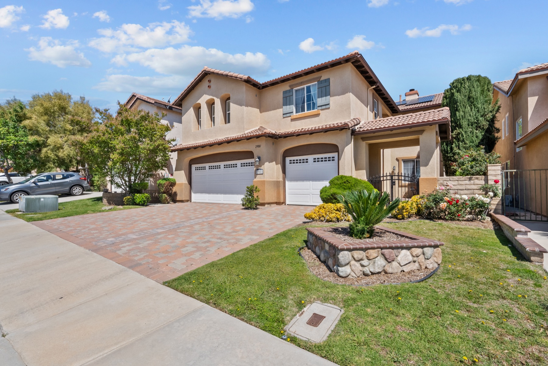 29081 Madrid Pl, Castaic, photo 6