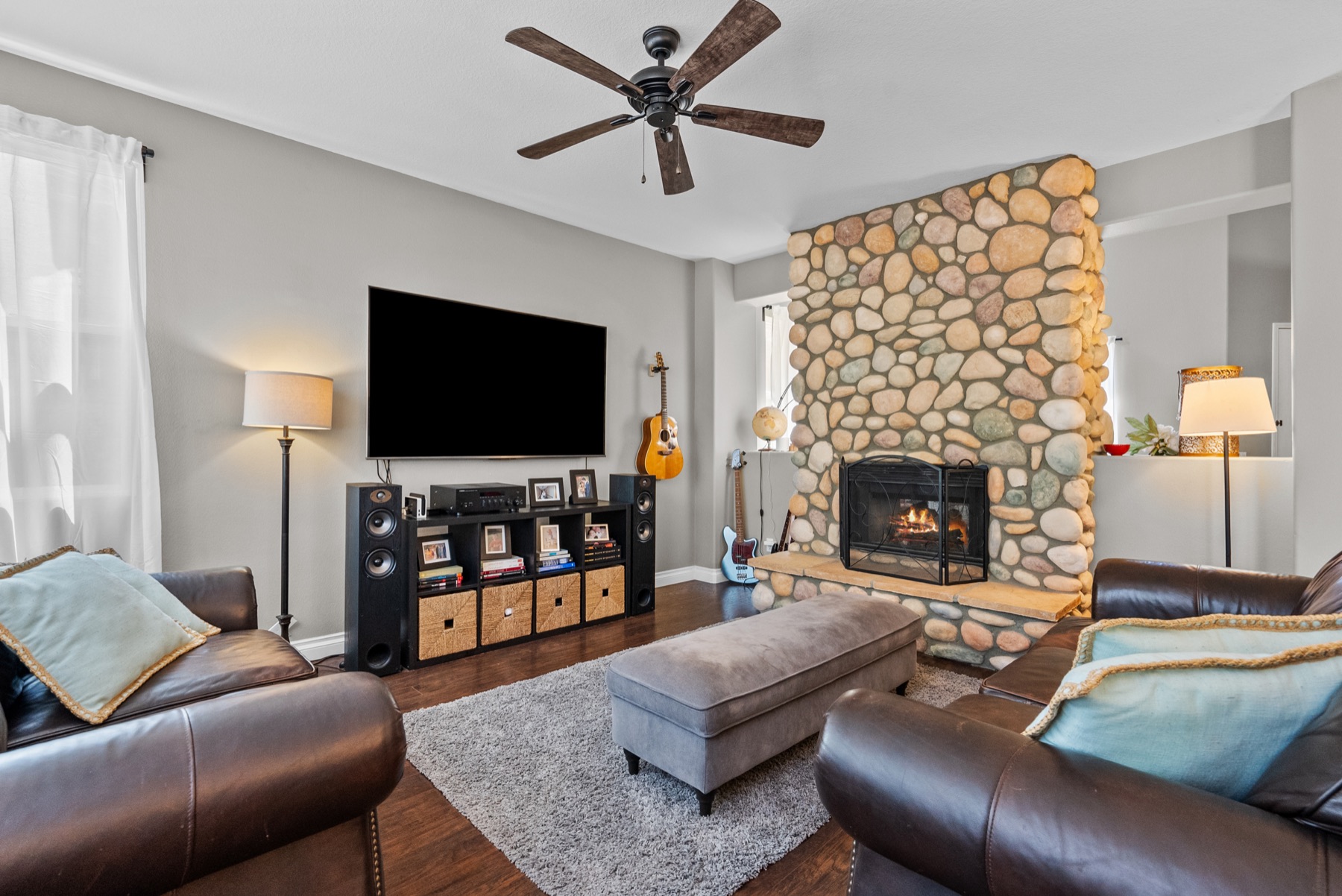 29081 Madrid Pl, Castaic, photo 18