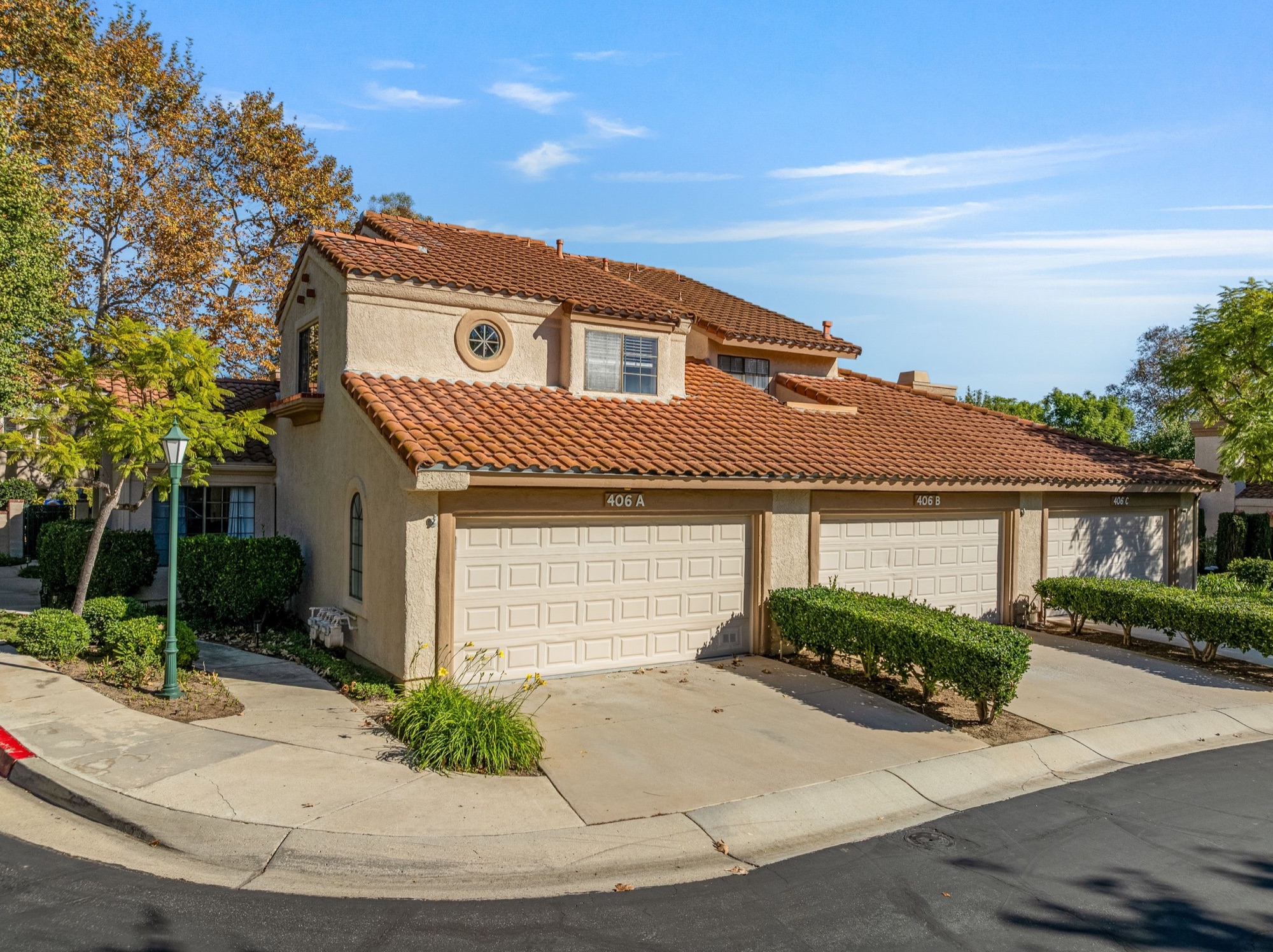 406 Country Club Dr #C, Simi Valley, photo 2