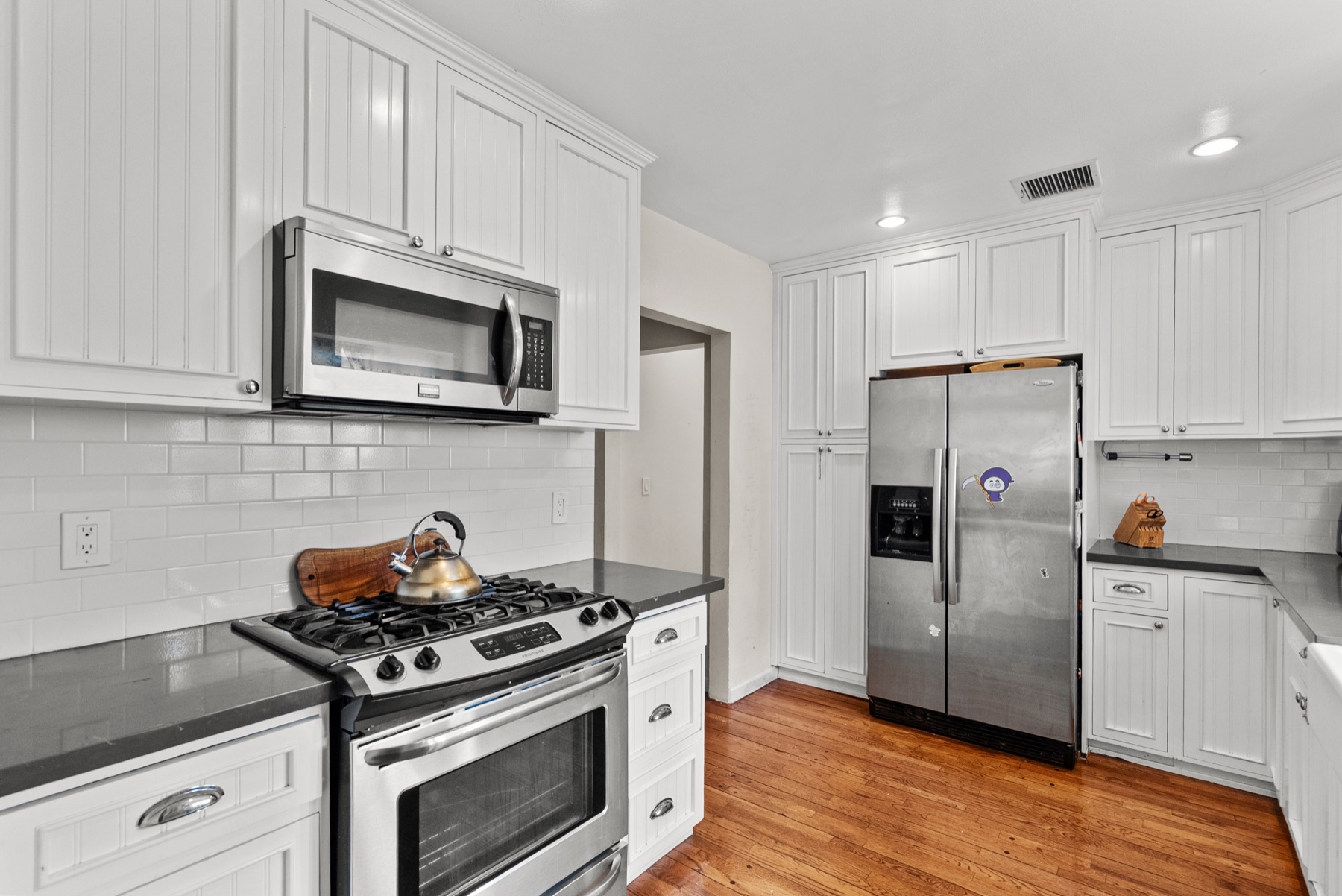 924 N Niagra St, Burbank, photo 17